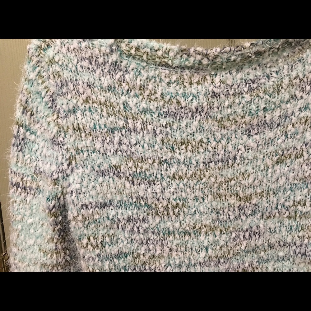 Sweater - Picture 5 of 5